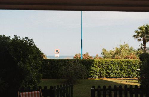 Villeneuve Loubet - Proximité Marina Baie des Anges - Front de Mer - Parking privé - Foto 33