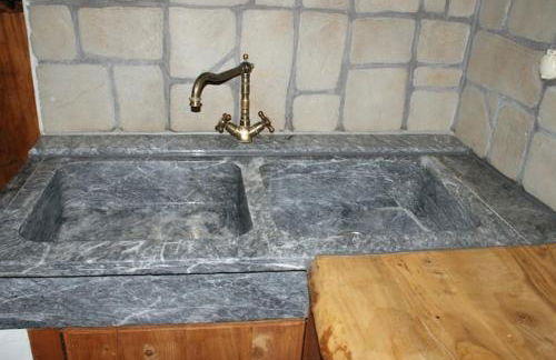 Afrodite's House-Restaurated Oil Factory - Photo 19