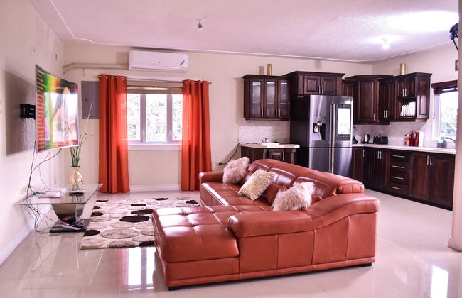 Executive Arcadia Luxury Guest Apartment - Photo 7