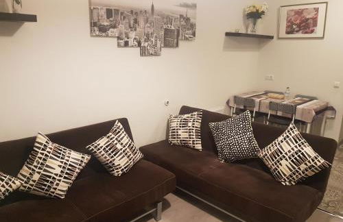 Bonito Apto Cinco Torres Plaza Castilla - Foto 12