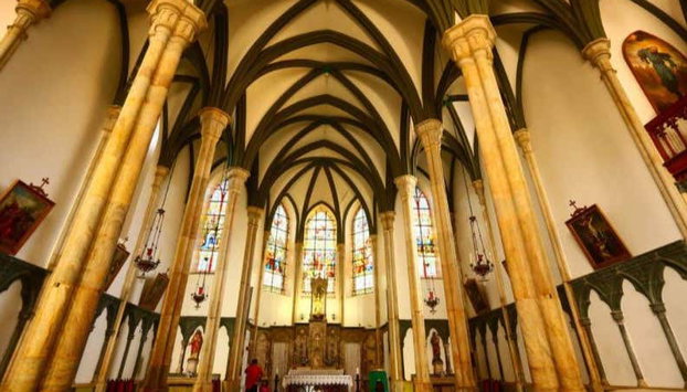 Excursion au Sanctuaire de Caraça - Photo 3, Intérieur de l'église du sanctuaire