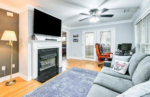 half Mi to Bank of America Stadium Uptown Condo! - Photo 1