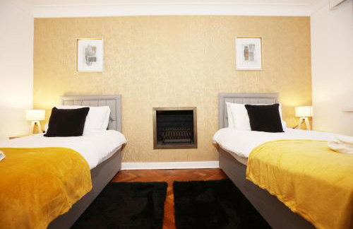 Hollybush Place By N And N Stays Ltd, Perfect for Contractors and Workers, Large Private Driveway for Work vans And Vehicles, Great Location and Fast Wifi - Foto 32