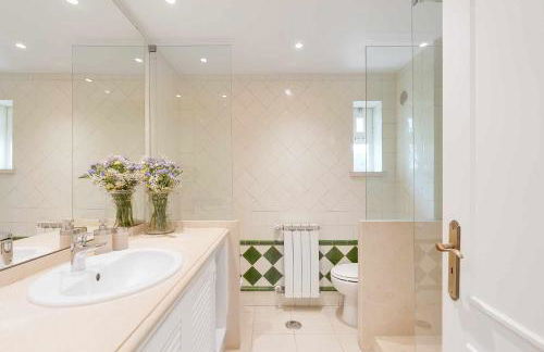 Unique beach Villa with ocean view pool tennis - Foto 26