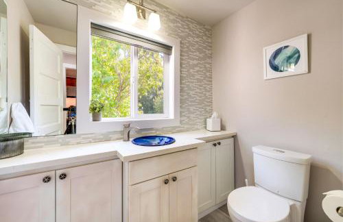 Coastal PNW Home on Swimmable Beach with Hot Tub! - Foto 11