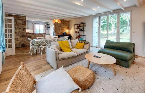 Amazing Home In Ploubezre - Foto 21