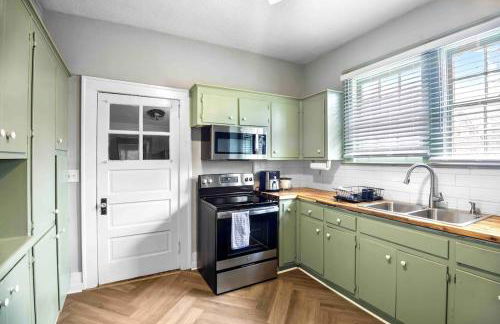 1936 Bungalow - Olde Town Southern Charm - Foto 10