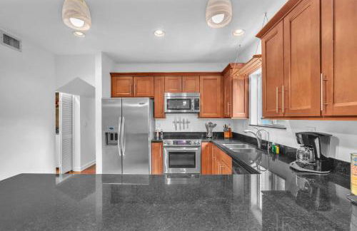 Center Grove - Lush & Spacious & New - 3 Bedrooms - Foto 5