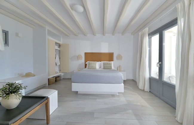 Mythology Naxos Villas & Suites - Photo 27