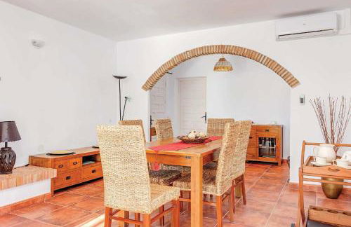 Private Heated Pool, Jacuzzi & 1225m2 garden in Villa Cipreses - Photo 22