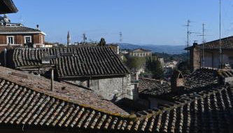 Prestige and comfort in the center of Perugia and views - Foto 5