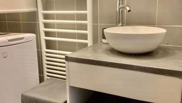 Lumineux et cosy, 2 mn gare, 2mn Muse, 5mn centre - Foto 5