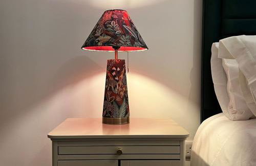 Old Betting Shop for 3 & Furry Friend - Photo 26