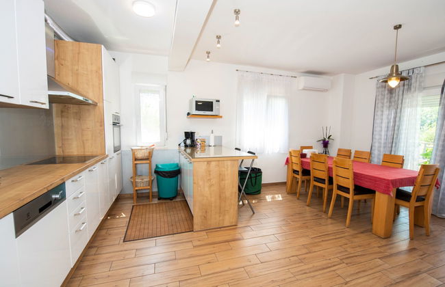 Stella Kastela - Foto 19