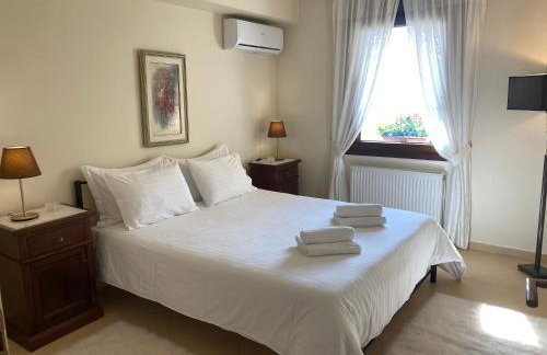 House with View in Amfithea - Photo 12