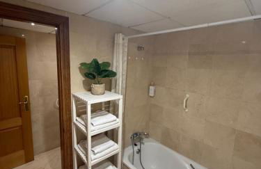 Malagueta, free parking, center & beach - Photo 8