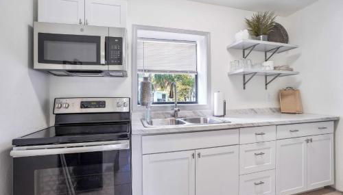 6 Mi to Downtown Orlando Quiet Home with Sunroom - Foto 3