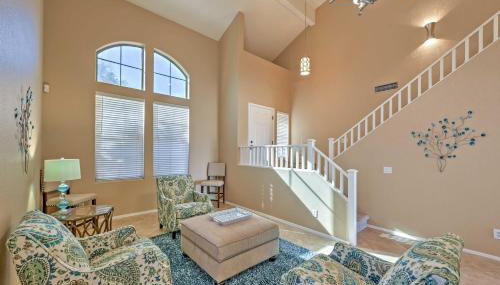 Inviting Surprise Home with Private Pool Near Golf! - Foto 3