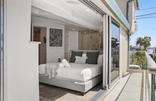 Stunning Oceanfront Boardwalk Condo - Spa, Steps2Beach, Parking & Fast Wifi! - Foto 10