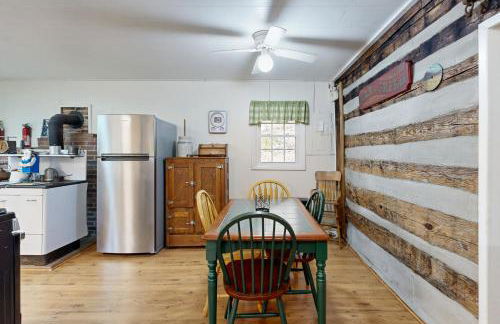 1 Bed 1 Bath Vacation home in Sylva - Foto 8