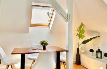 Schönes City-Apartment mit 2 Schlafzimmer, Parkplatz, ruhig und hell, D46-DG - Photo 18