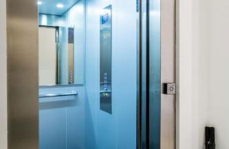 New and Modern Apartment with Comfy Beds - Photo 27