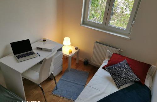 CITY CENTER PEARL #new#free reserved parking in garage elevator direct access#business and pleasure#city view&balcony&sunny&cafes&markets&tram#city center#working room#2 toliets#2 bedrooms - Photo 10
