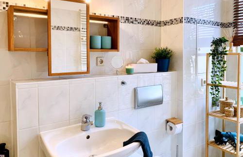 Am Puls der Stadt - Ferienwohnung in Citynähe! - "Karli" - Foto 12