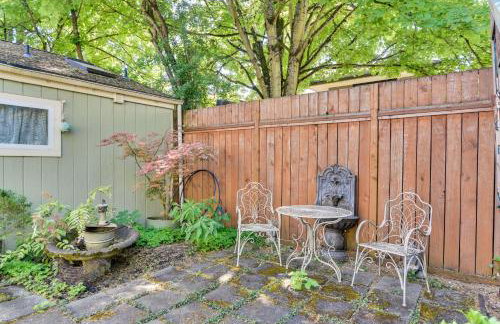 Cozy Portland Studio with Electric Fireplace - Foto 3