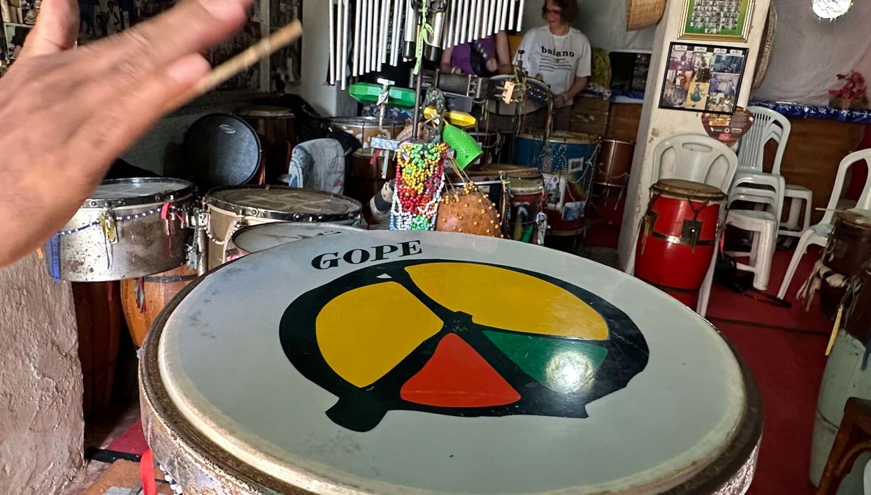 Lezione di percussioni e samba-reggae a Salvador de Bahía