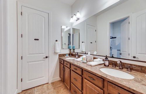 Poolside Relaxation Queen Creek Oasis with Fire Pit - Photo 18