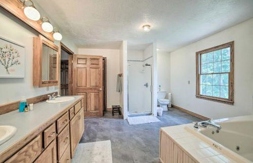 Family Friendly! Long Noble Lake Gem with Game Room - Foto 29