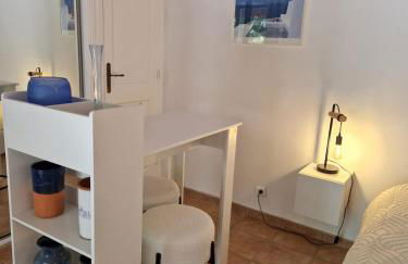 logement entier en pleine nature avec jardin terrasse tennis pétanque piscine - Foto 10