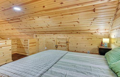 Greenbrier River On-Site! Modern-Rustic Log Cabin - Foto 17
