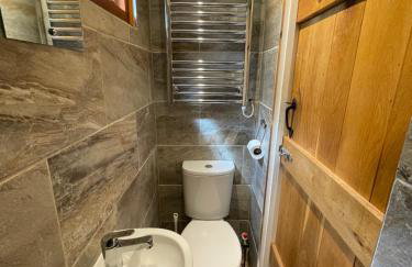 Hare's Hut - Photo 11