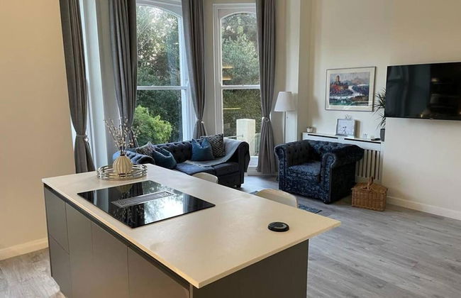 Stunning Apartment in Clifton Gardens, Westend - Foto 7