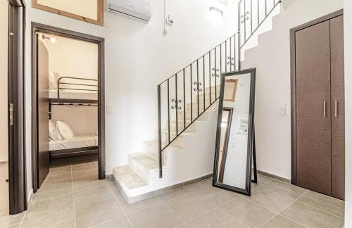 Elysian Stone Villa with Pool & Mountain View - Photo 19