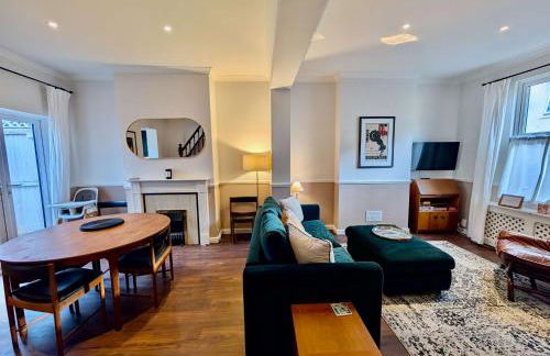 Stunning House With Private Backyard - Foto 5