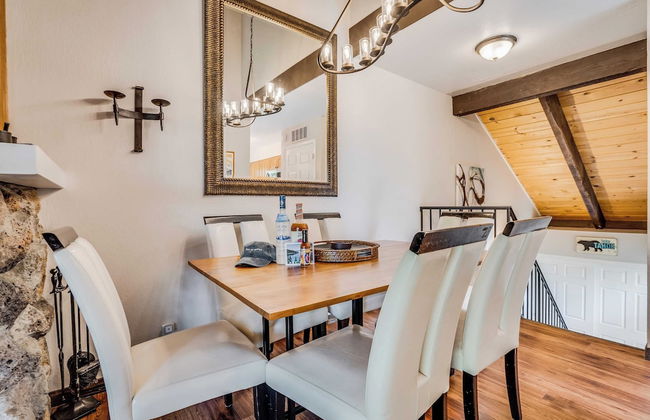 Pinegrove by Avantstay Beautiful Villas Condo Just Outside Tahoe City! - Foto 8