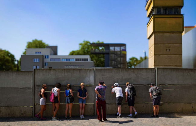 Berlin Bike Tour - Photo 10