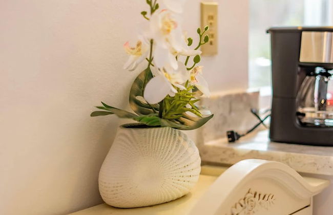 Serene Retreat & Modern Comforts in Rowland Heights - Foto 68