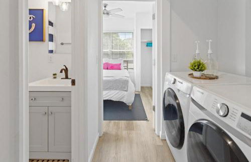 4BR 2BA Hot Tub Home By The Bay - Foto 32