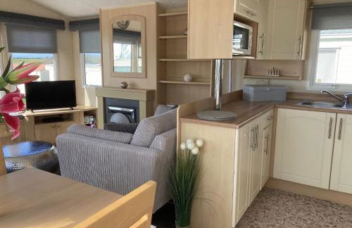 Beautifully Presented 2 Bedroom Static Caravan - Photo 20