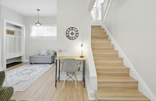 Family Spacious 5BR Retreat w Game Filled Basement Suite - Foto 8