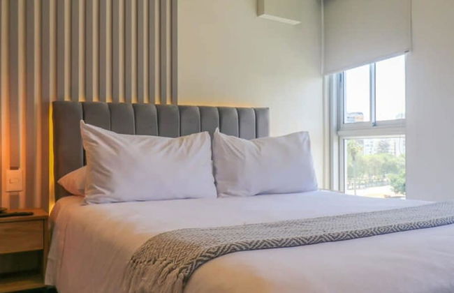 w Dazzling 1BR in Barranco - Photo 9