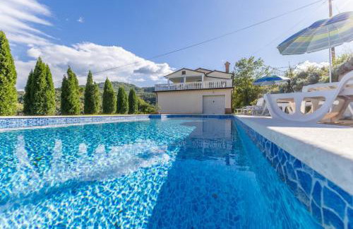 Maria Buzet 1 with Shared Pool - Foto 13