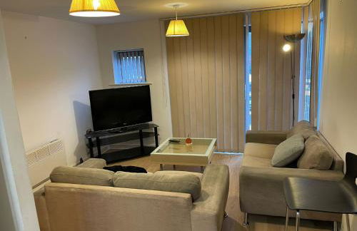 2 bedroom apartment near Wolverhampton train station - Foto 15