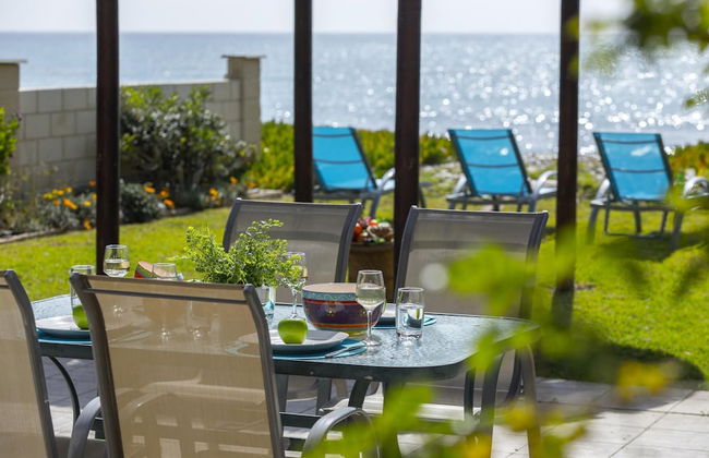 Beachfront Villa Meneou 5 - Foto 8