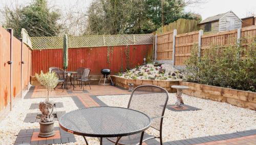 Great home by Chester Greenway EV Charger - Foto 3