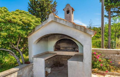 2 Bedroom Nice Home In Molat - Photo 17